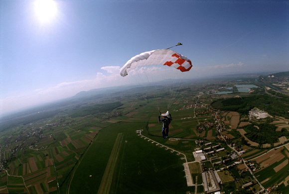 Drazen flying to the ground